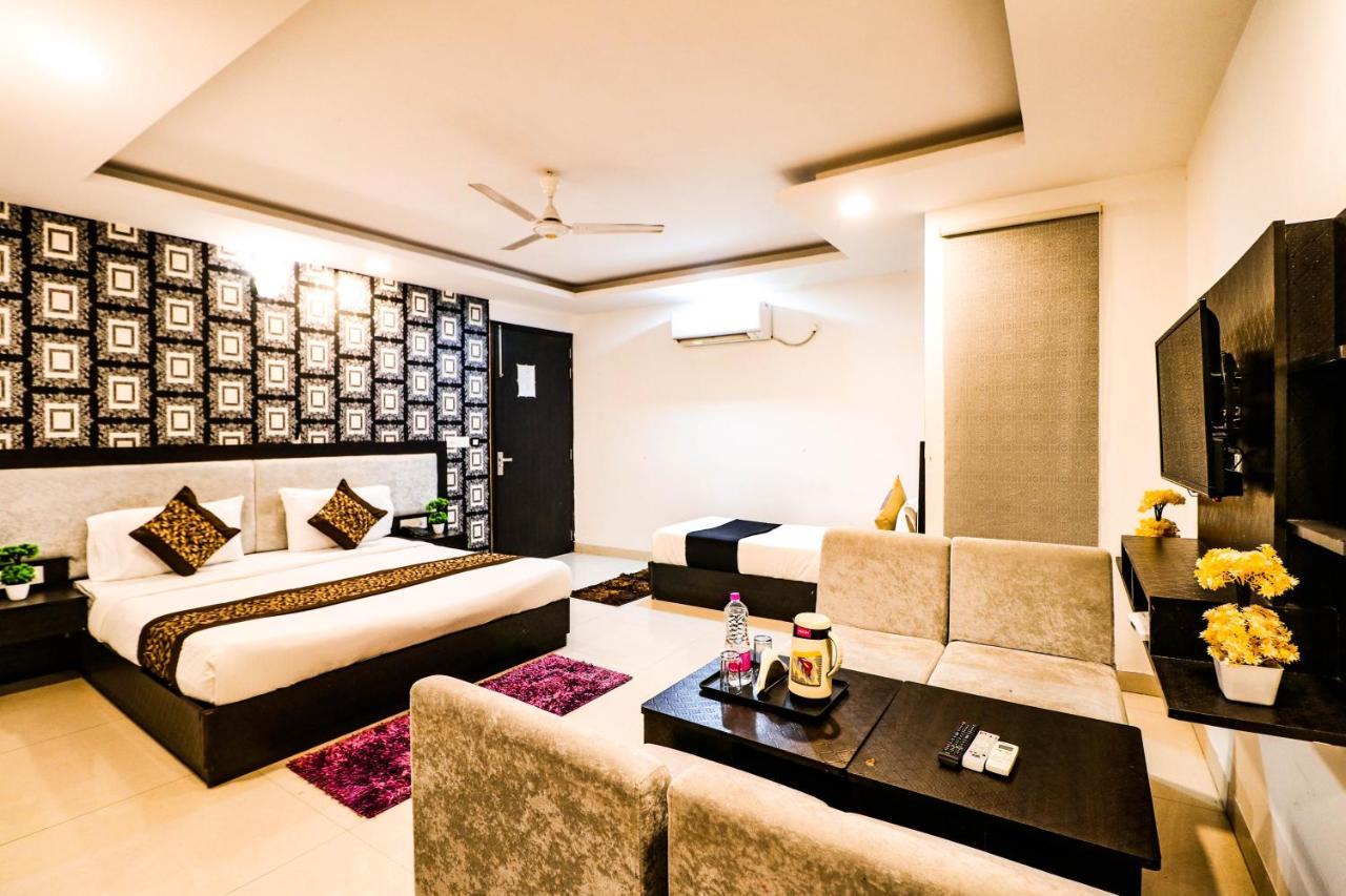 Hotel Olive Zone Near Delhi Airport Нью-Делі Екстер'єр фото